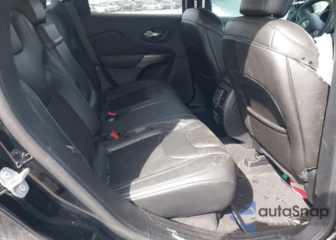 2019 Jeep Cherokee Latitude Plus 4X4 from USA, damaged, VIN 1C4PJMLB2KD355280